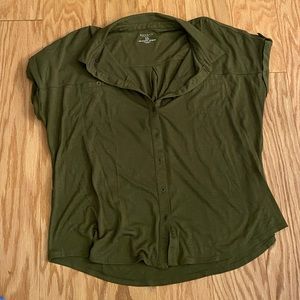 Sonoma Life+Style Short Sleeve button down blouse - Green XL
